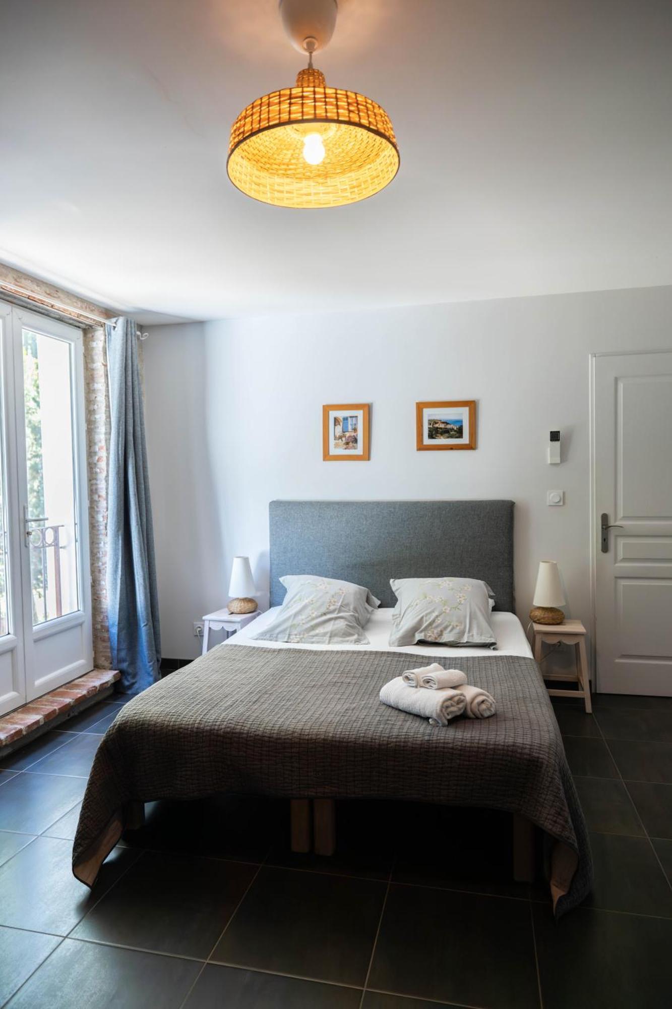 Gites Du Castell De Bles Saint-Génis Zimmer foto